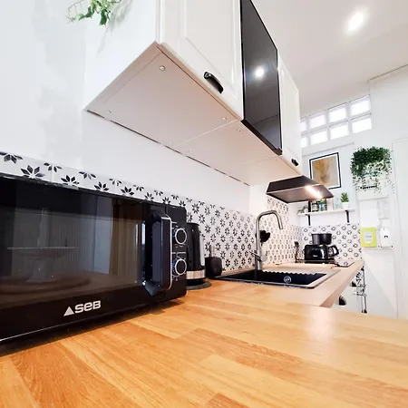 Appartement Le Charme - Centre Ville, Proche De La Et Du Marché