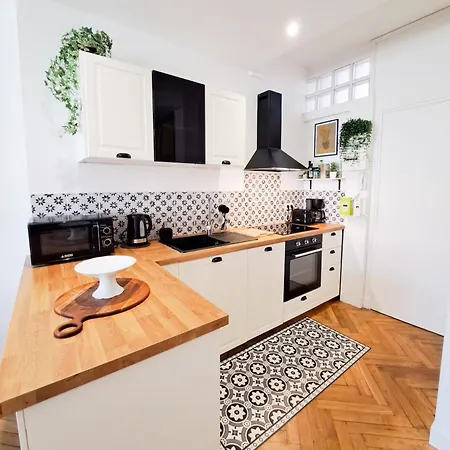 Le Charme - Centre Ville, Proche De La Et Du Marche