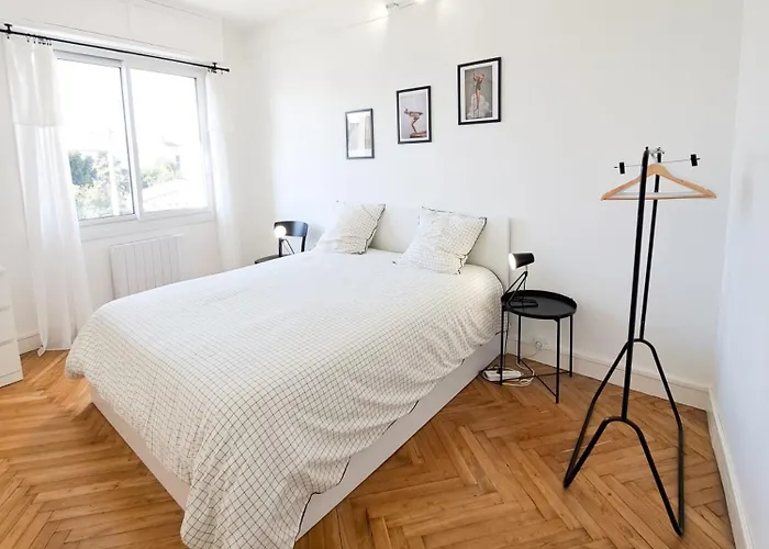 Le Charme - Centre Ville, Proche De La Et Du Marché Apartamento